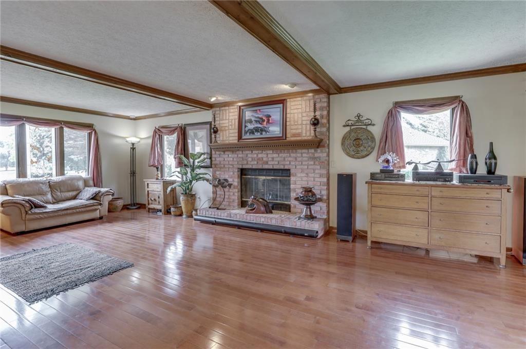 972 Valley Way Road Greenwood, IN 46142 - Photo 4 of 38 Gallery Image 4