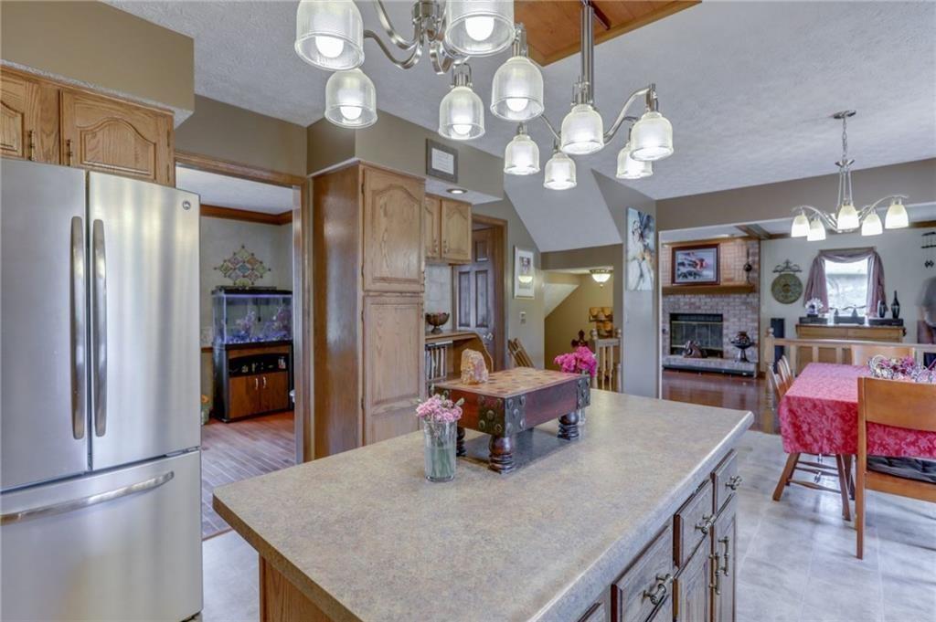 972 Valley Way Road Greenwood, IN 46142 - Photo 7 of 38 Gallery Image 7
