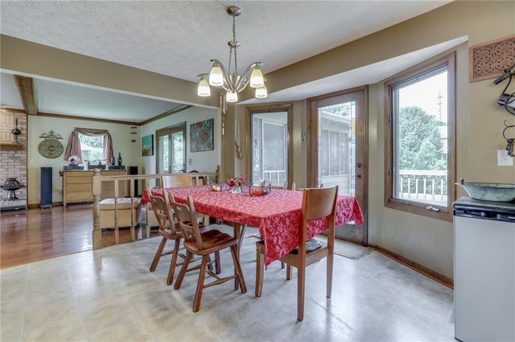 972 Valley Way Road Greenwood, IN 46142 - Photo 9 of 38 Gallery Image 9