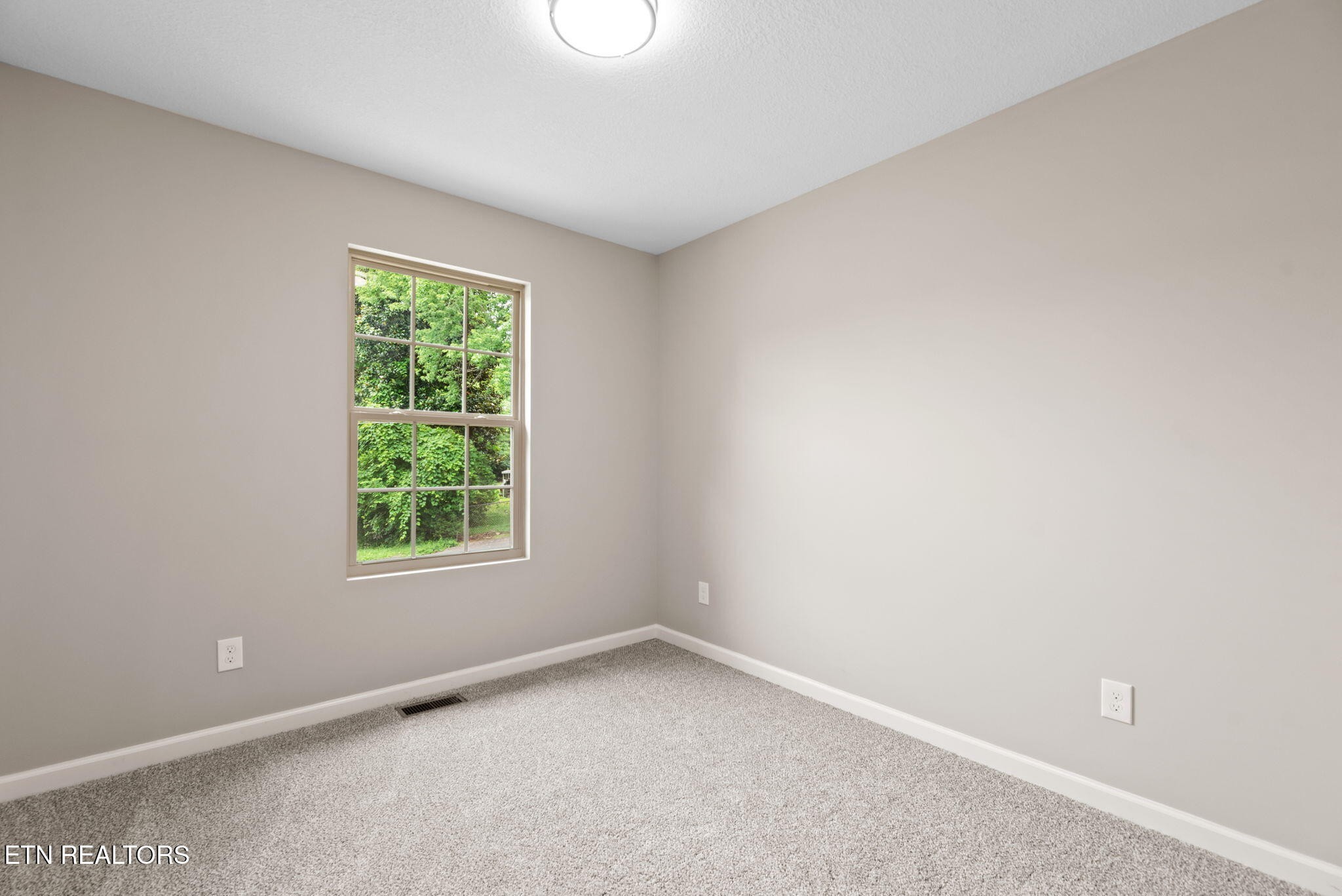 109 Ivy Lane Oak Ridge, TN 37830 - Photo 20 of 27 Gallery Image 20