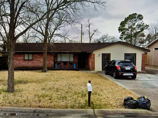 $245,000 | 930 South Utah Street, La Porte, TX 77571