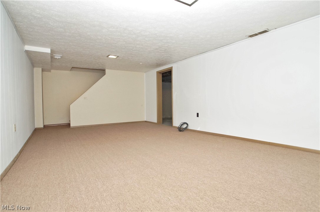 4644 West Farnhurst Road Cleveland, OH 44121 - Photo 27 of 31