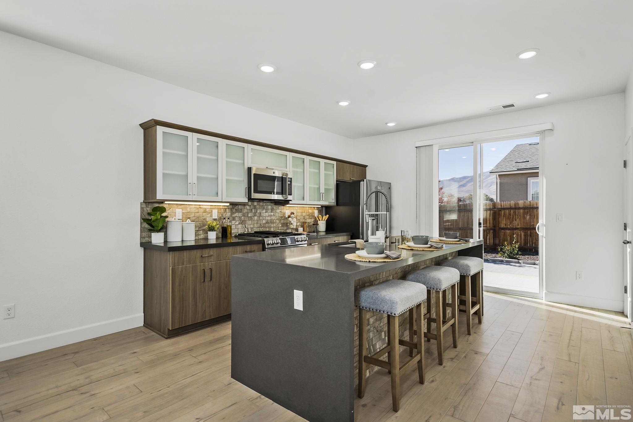9339 Bay Drive Reno, NV 89506 - Photo 4 of 21 Photo 4
