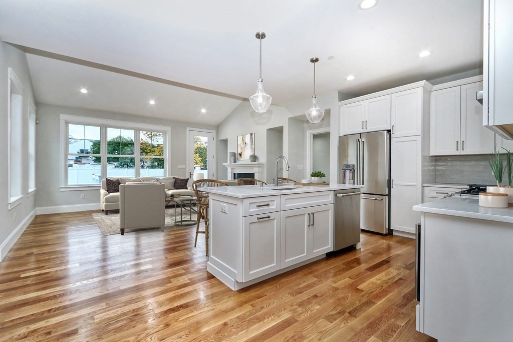 61 Rowell Road, Unit 61 Middleton, MA 01923 - Photo 4 of 32