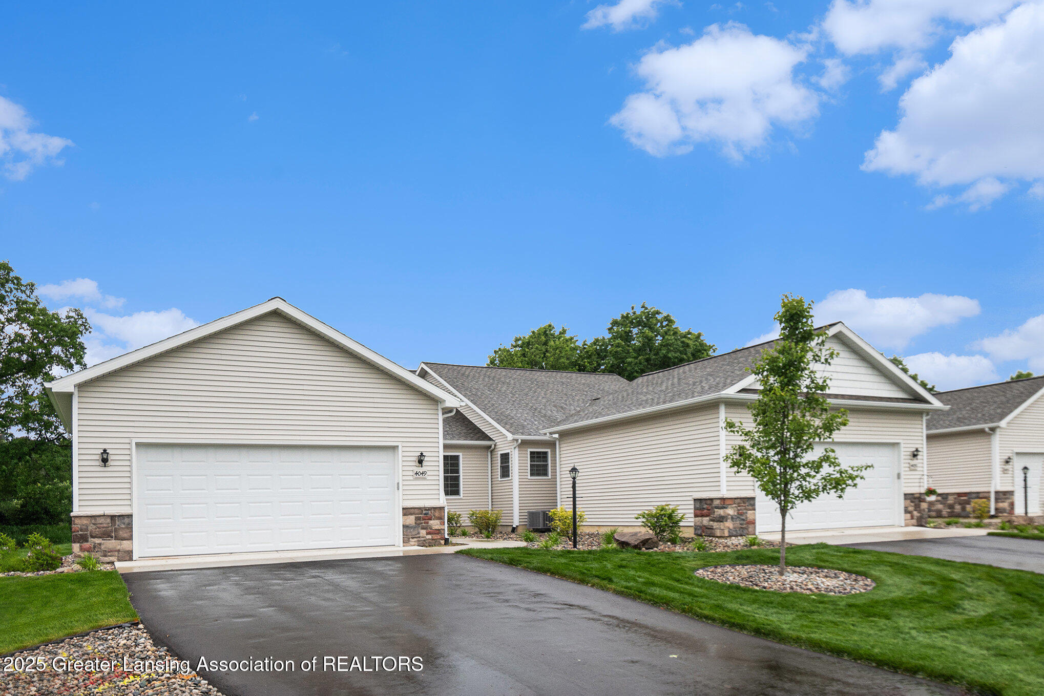 4059 Eastbridge Road Stockbridge, MI 49285 - Photo 2 of 16 Front