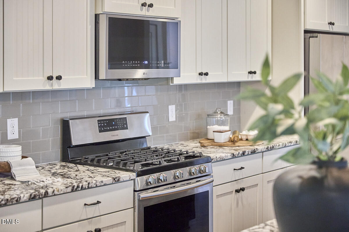 2712 Winton Road Durham, NC 27707 - Photo 25 of 63 Gas Range