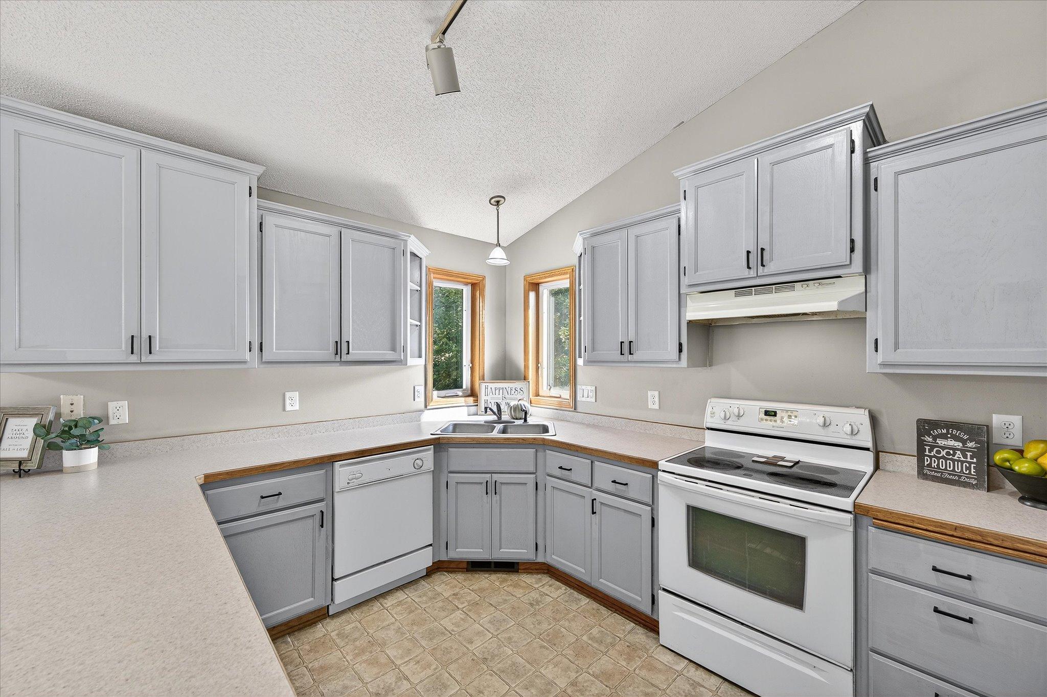 601 Park Brook Road Northwest Isanti, MN 55040 - Photo 14 of 34 Gallery Image 14
