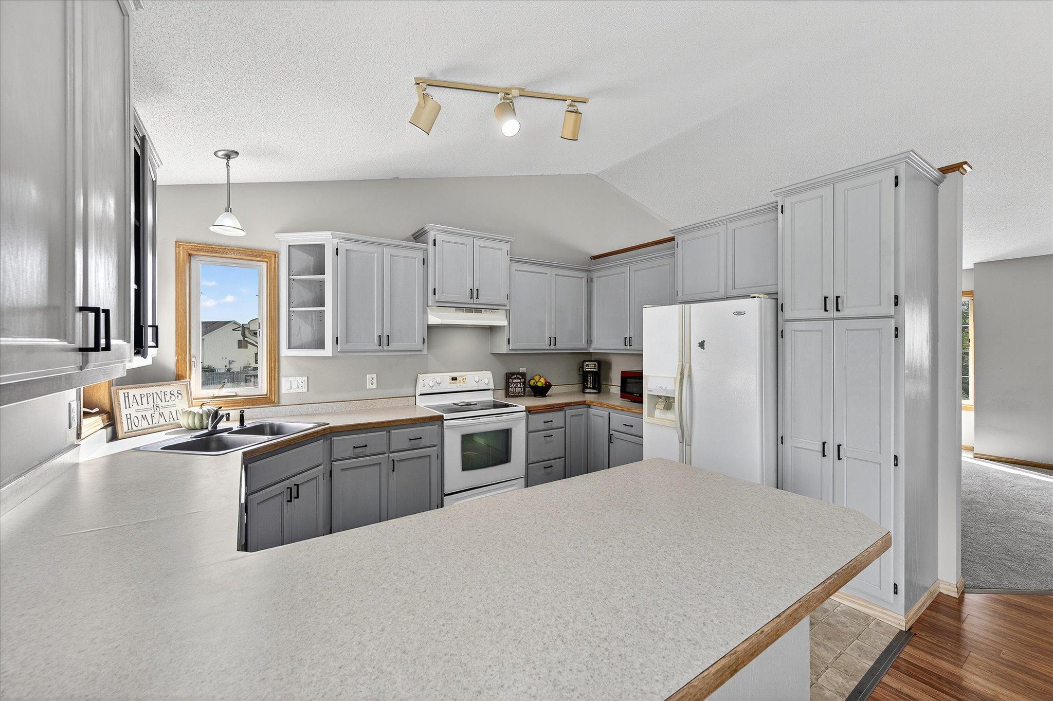 601 Park Brook Road Northwest Isanti, MN 55040 - Photo 9 of 34 Gallery Image 9