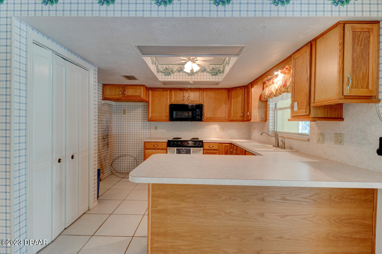 3119 Oak Lane Edgewater, FL 32132 - Photo 13 of 45 17-3119-Oak-Lane-16