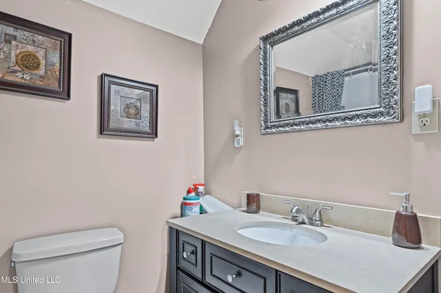 $300,000 | 721 Brownlee Road, Sarah, MS 38665