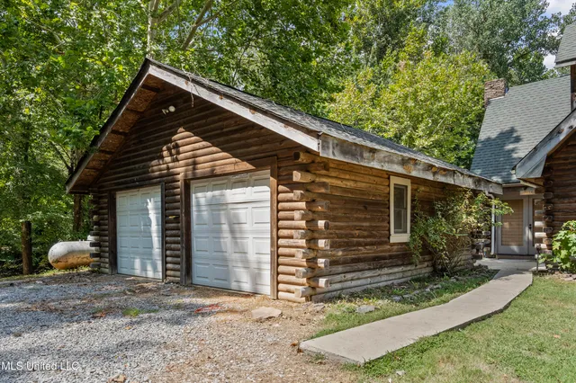 $300,000 | 721 Brownlee Road, Sarah, MS 38665