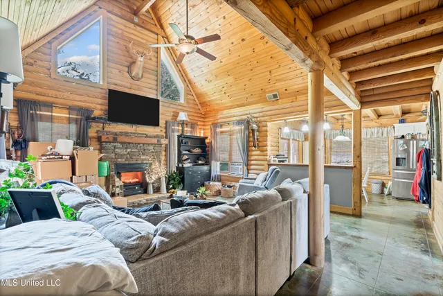 $300,000 | 721 Brownlee Road, Sarah, MS 38665