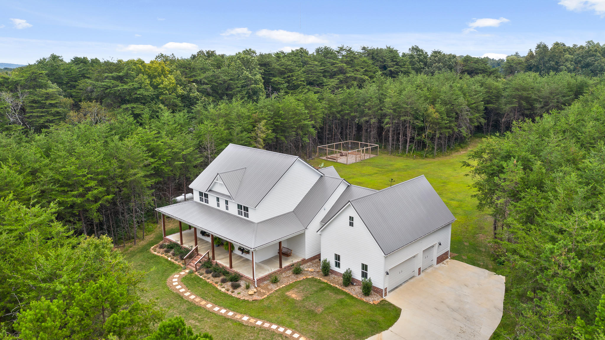 7428 Sawyer Road Signal Mountain, TN 37377 - Photo 44 of 47 Drone Shot