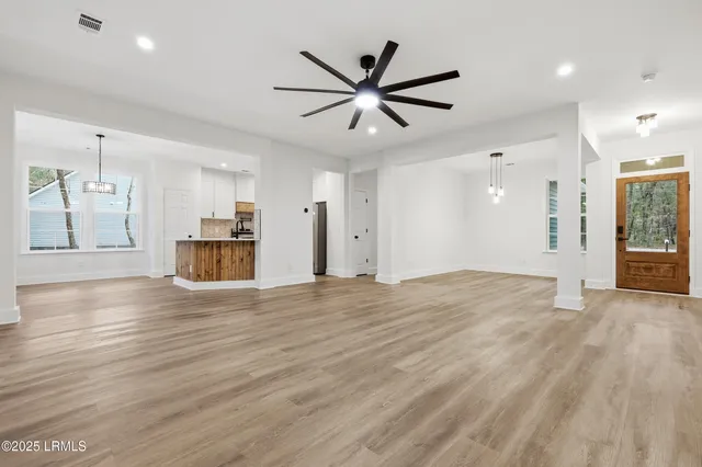 $535,000 | 579 Sams Point Road, Beaufort, SC 29907