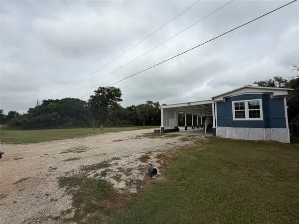$179,900 | 4608 Oak Drive, Brazoria, TX 77422