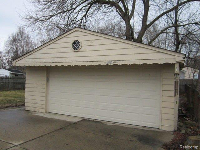 19345 Inkster Road Livonia, MI 48152 - Photo 12 of 12 334.JPG