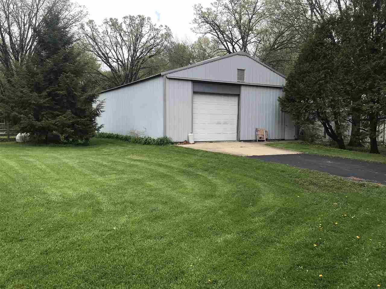 15297 Beaverton Road Poplar Grove, IL 61065 - Photo 22 of 25 Gallery Image 22