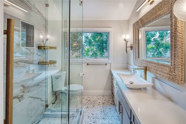 $7,995 | 410 Acacia Avenue, Corona del Mar, CA 92625