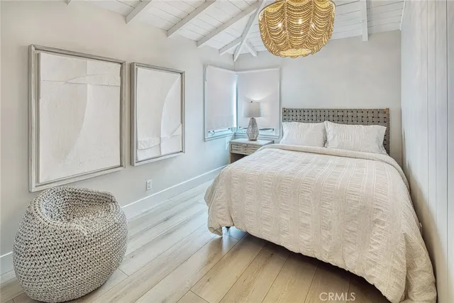 $7,995 | 410 Acacia Avenue, Corona del Mar, CA 92625