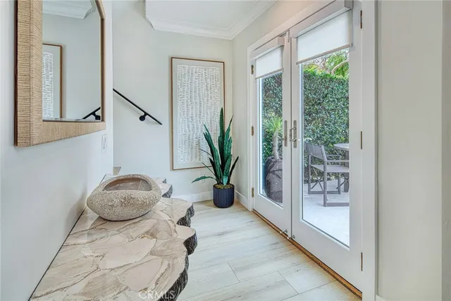 $7,995 | 410 Acacia Avenue, Corona del Mar, CA 92625