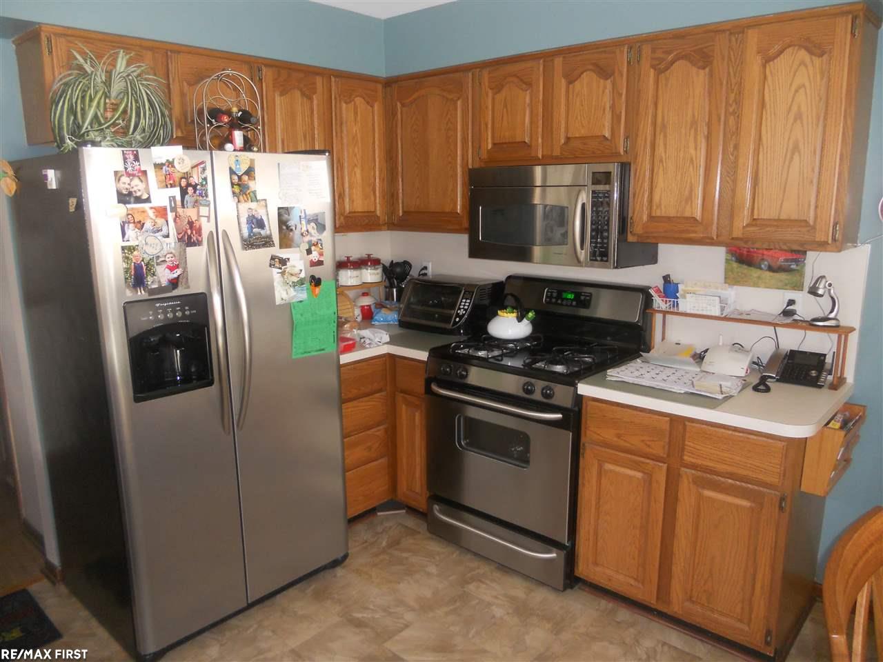 35116 Ridge Street Richmond, MI 48062 - Photo 8 of 25 Gallery Image 8
