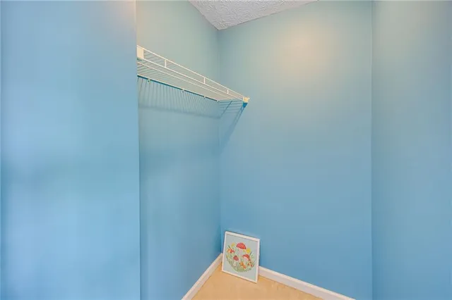 a view of utility room