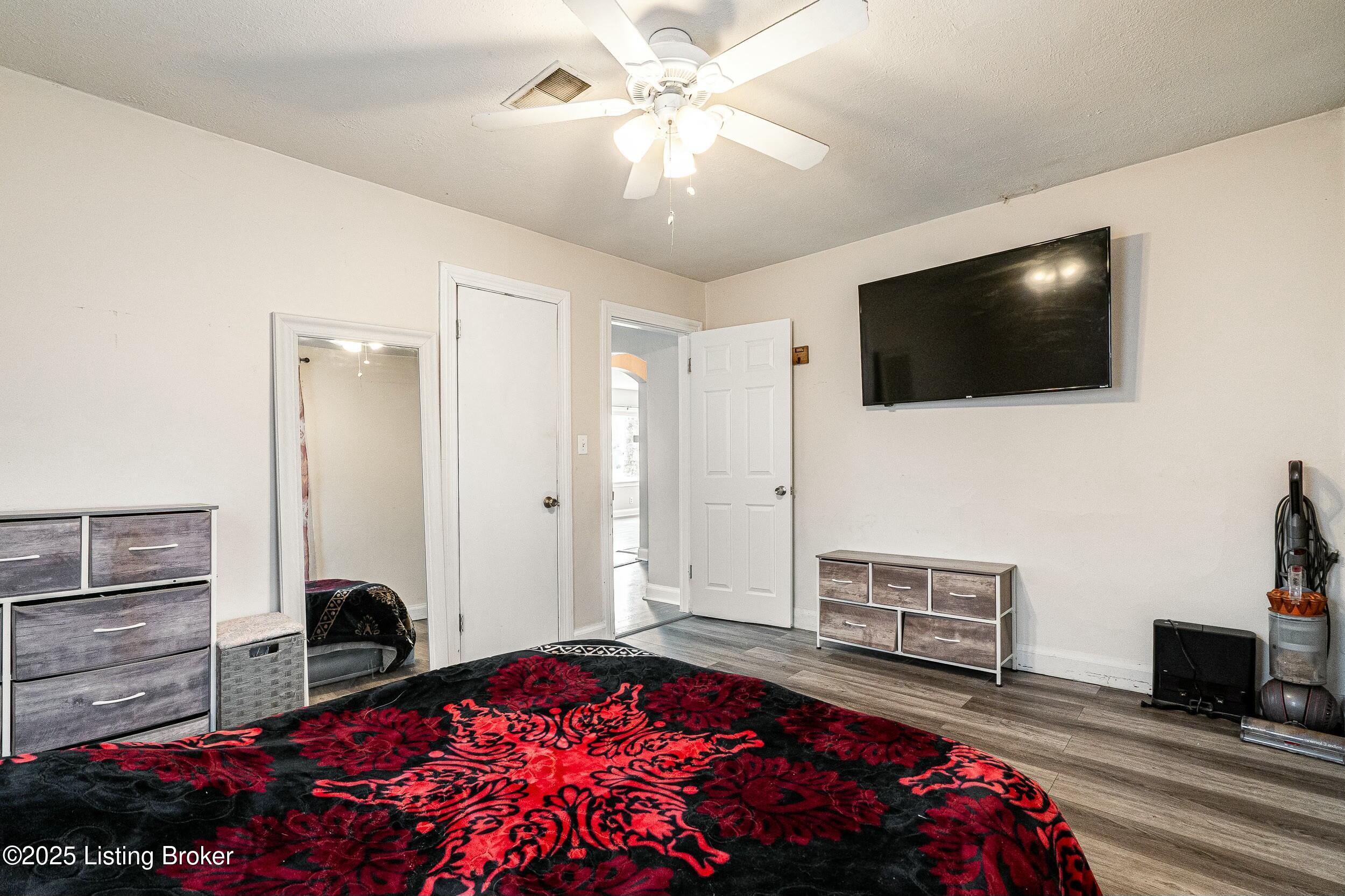 6613 West Orell Road Louisville, KY 40272 - Photo 18 of 40 tempImagePEs7CI
