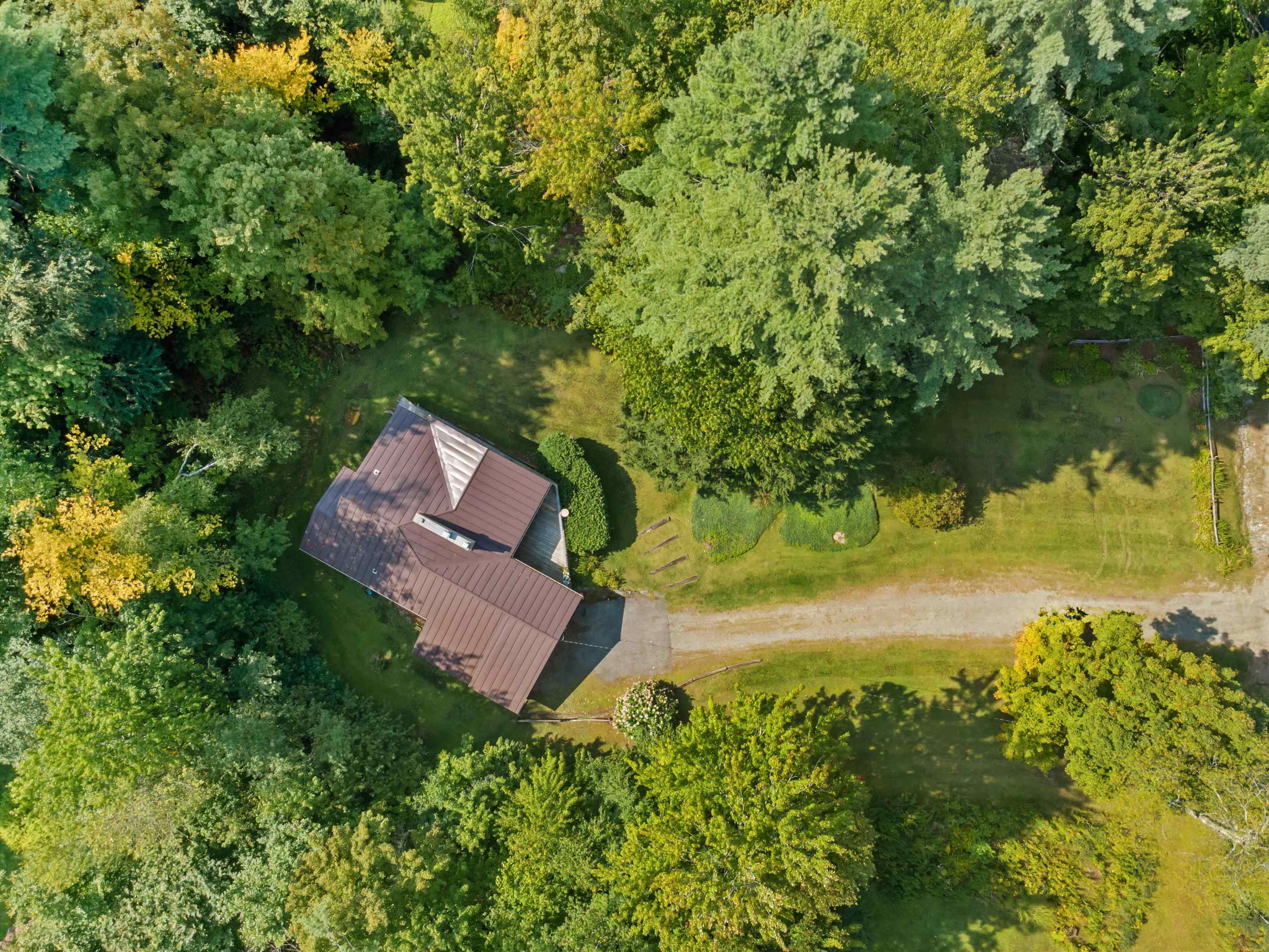 324 Sylvan Park Road Stowe, VT 05672 - Photo 3 of 42