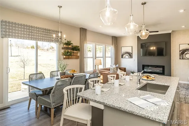 $425,900 | 303 Allison Court, Arnold, MO 63010