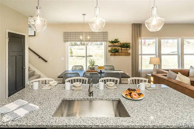 $425,900 | 303 Allison Court, Arnold, MO 63010