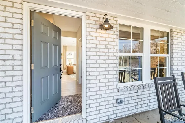 $425,900 | 303 Allison Court, Arnold, MO 63010