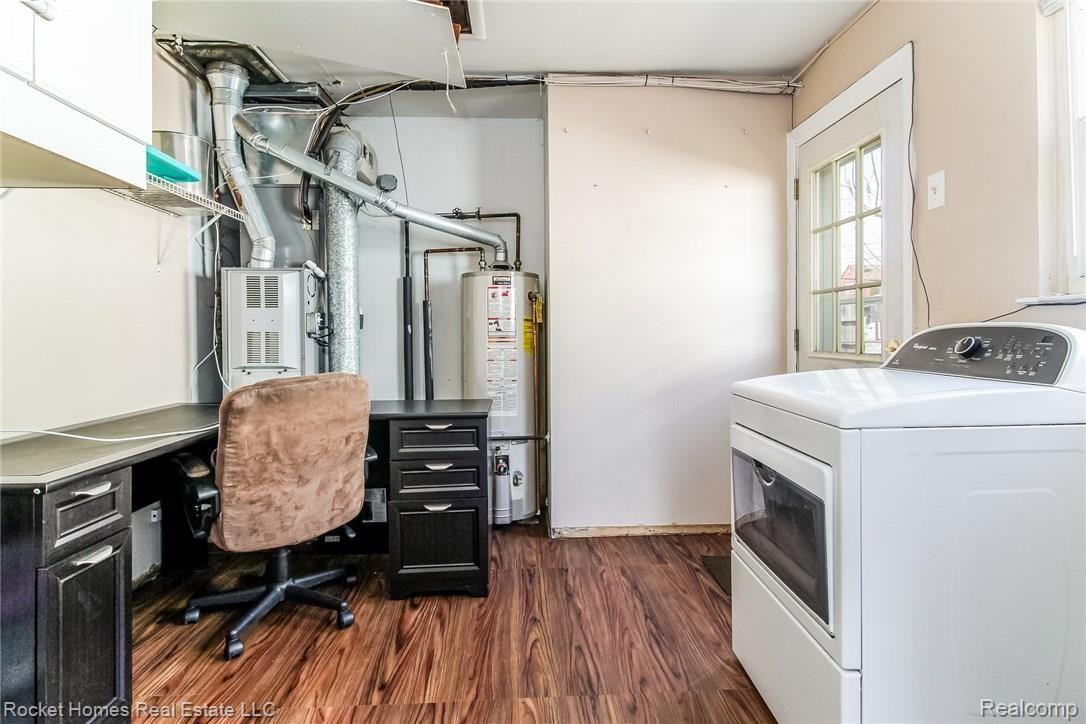 19981 Rensellor Street Livonia, MI 48152 - Photo 20 of 24 020-Utility__Laundry_Room-5572834-medium.jpg