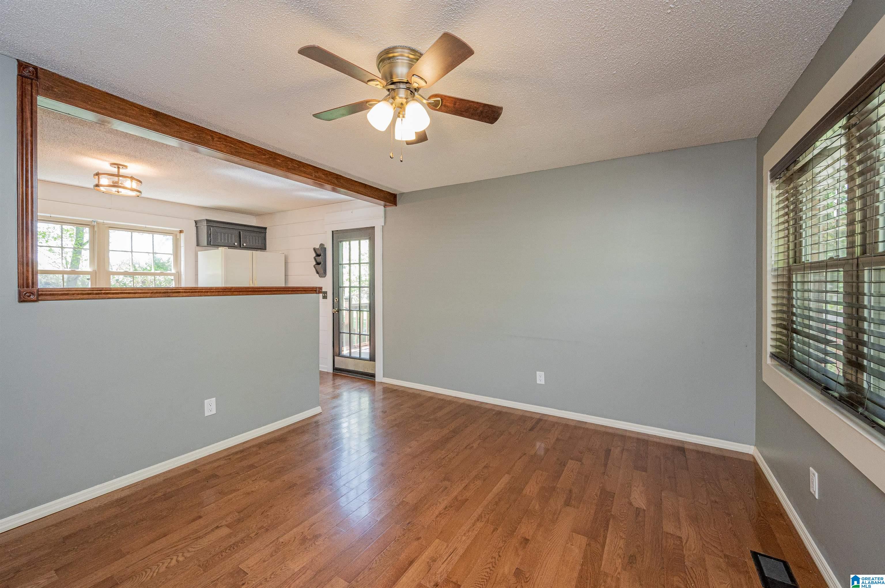 206 Connie Street Alabaster, AL 35007 - Photo 10 of 47