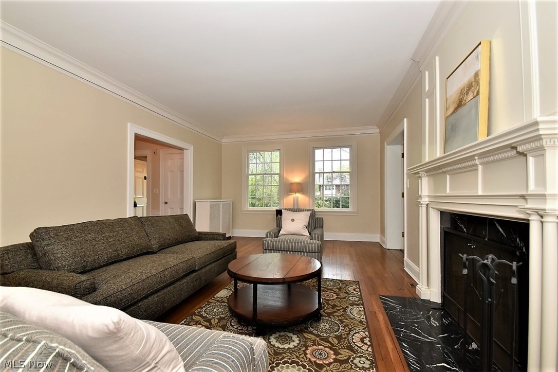 2855 Weybridge Road Cleveland, OH 44120 - Photo 5 of 33