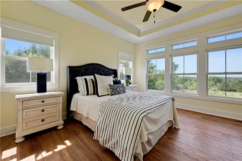 $945,000 | 30424 West 271st Street, Paola, KS 66071