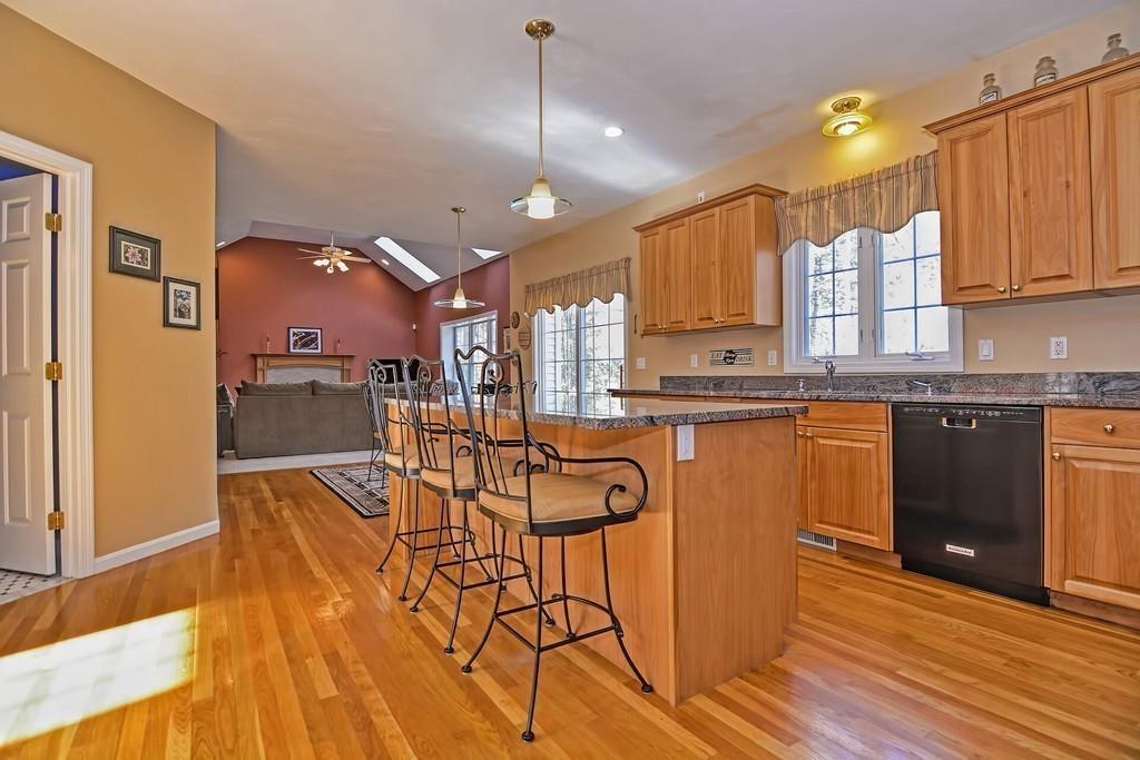 8 Glenview Road Sharon, MA 02067 - Photo 5 of 38 Gallery Image 5