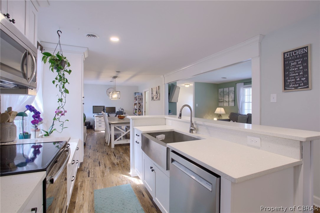 7598 Catlett Road Gloucester, VA 23061 - Photo 9 of 24 Kitchen