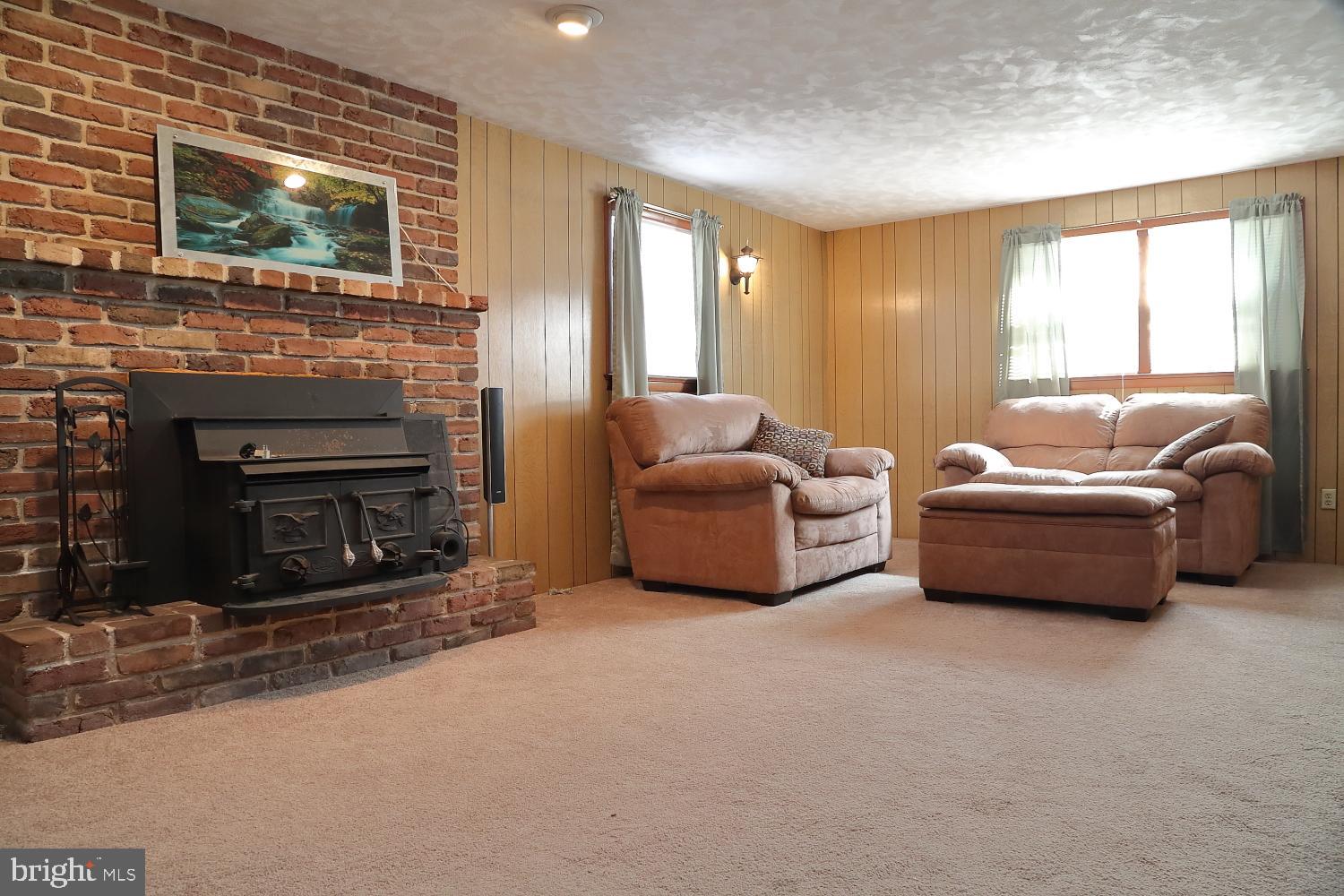 443 Aberdeen Road Elizabethtown, PA 17022 - Photo 12 of 28 Gallery Image 12