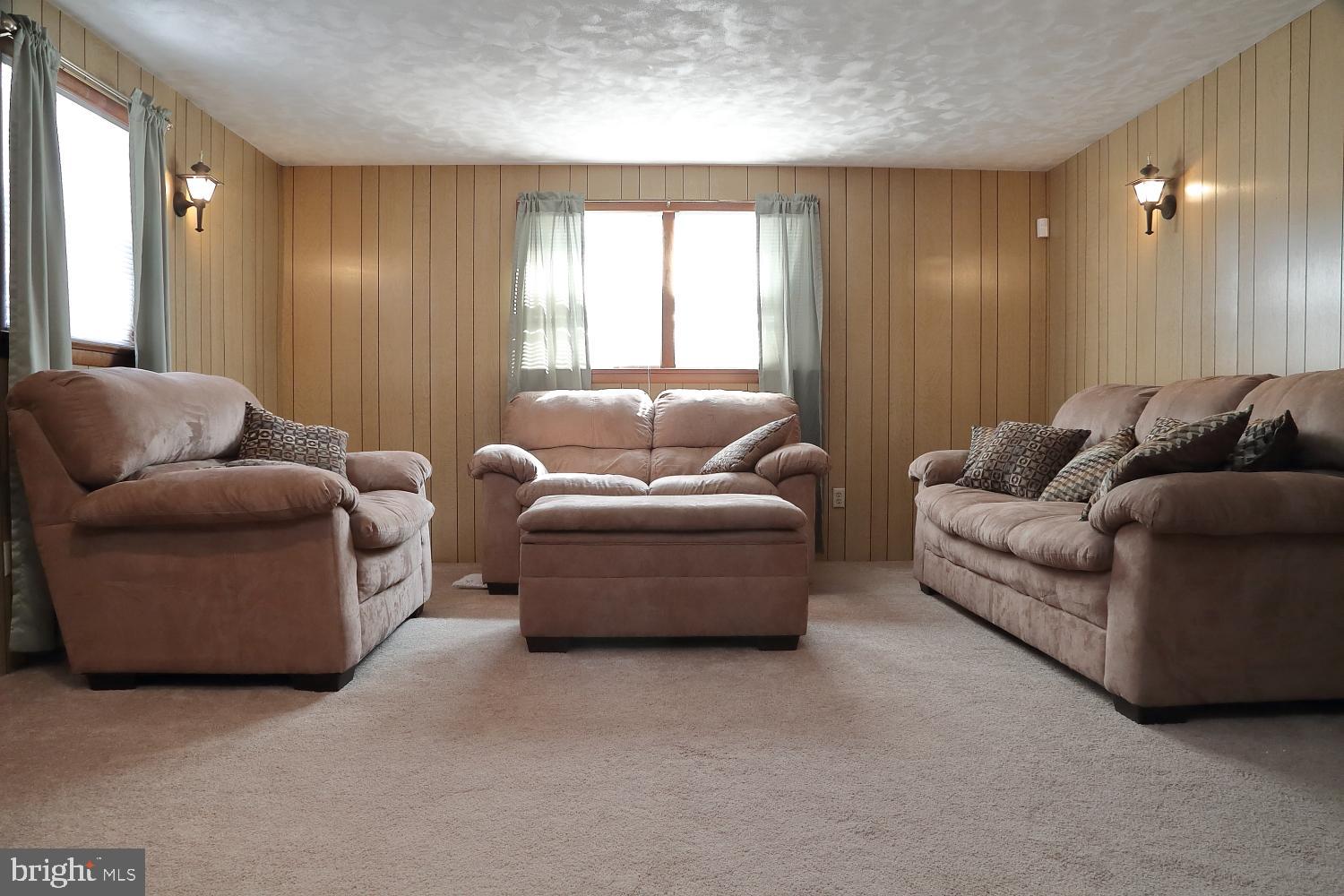 443 Aberdeen Road Elizabethtown, PA 17022 - Photo 13 of 28 Gallery Image 13