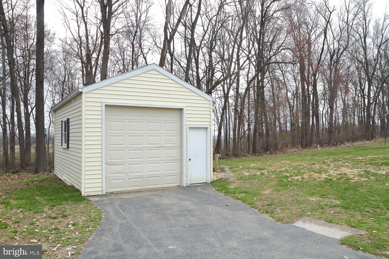 443 Aberdeen Road Elizabethtown, PA 17022 - Photo 26 of 28 Gallery Image 26