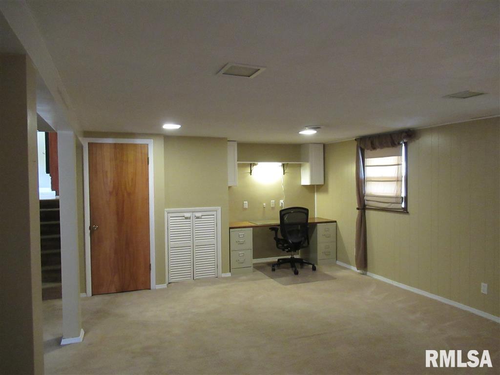 126 Collier Drive Springfield, IL 62704 - Photo 11 of 24 Gallery Image 11
