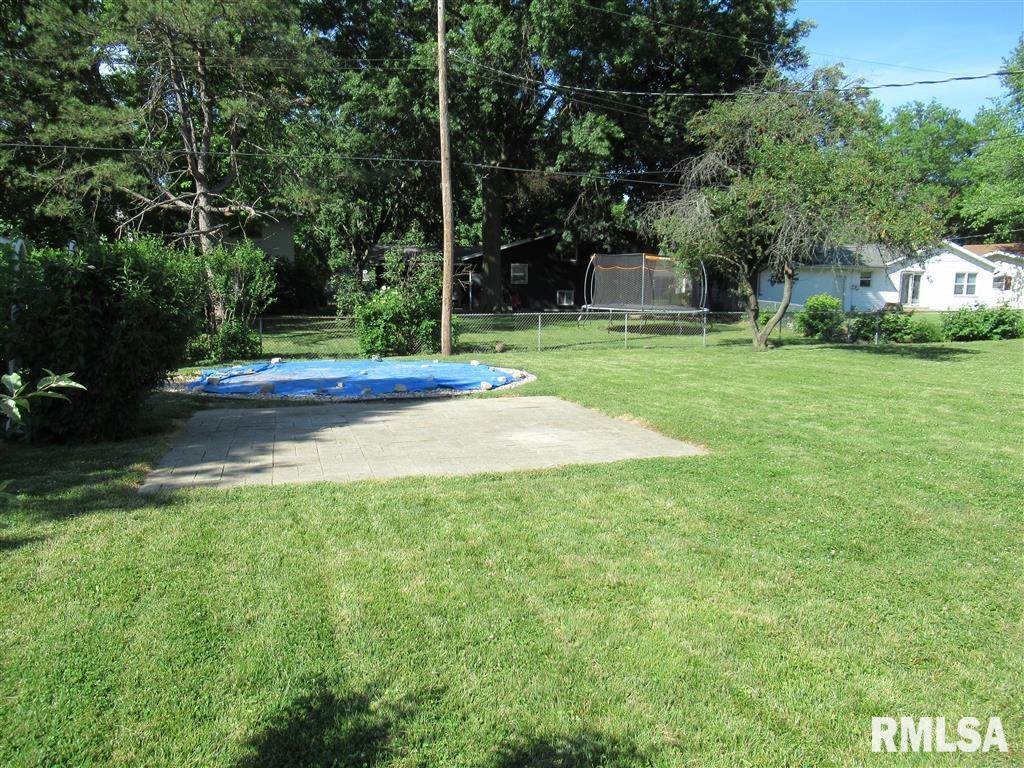 126 Collier Drive Springfield, IL 62704 - Photo 5 of 24 Gallery Image 5
