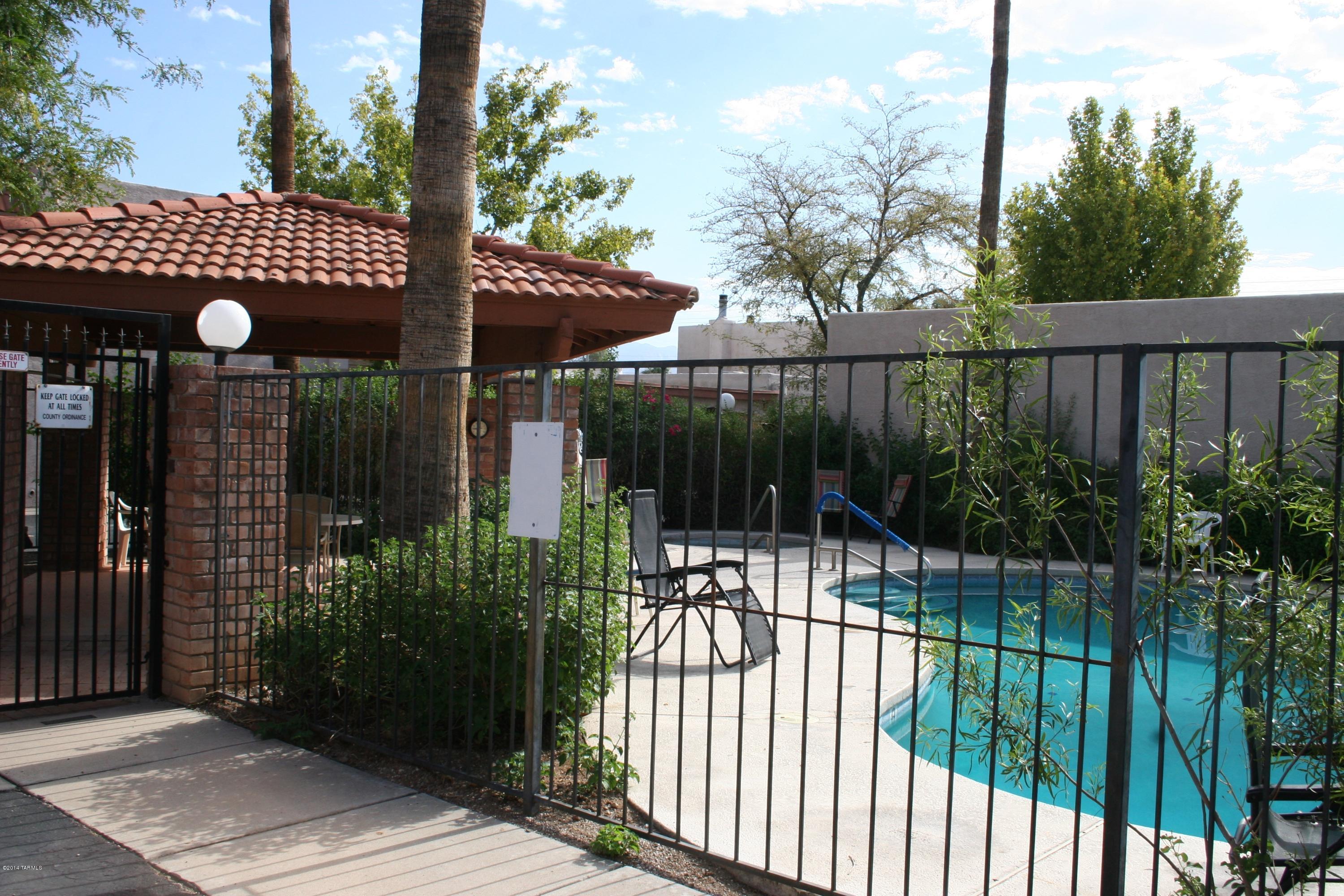 1949 North Swan Road, Unit 16 Tucson, AZ 85712 - Photo 18 of 22