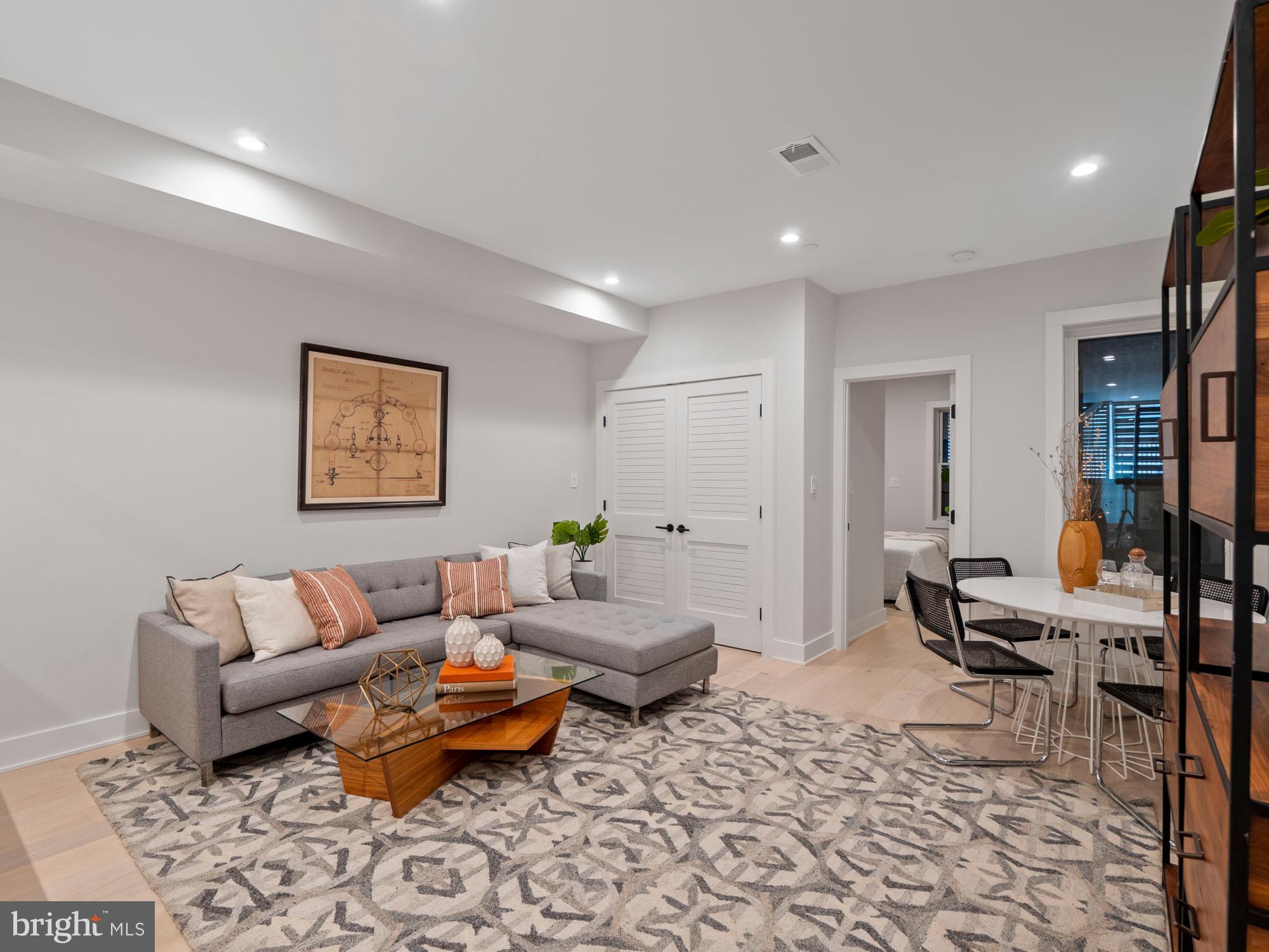 2466 Ontario Road Northwest, Unit T01 Washington, DC 20009 - Photo 4 of 18 Gallery Image 4