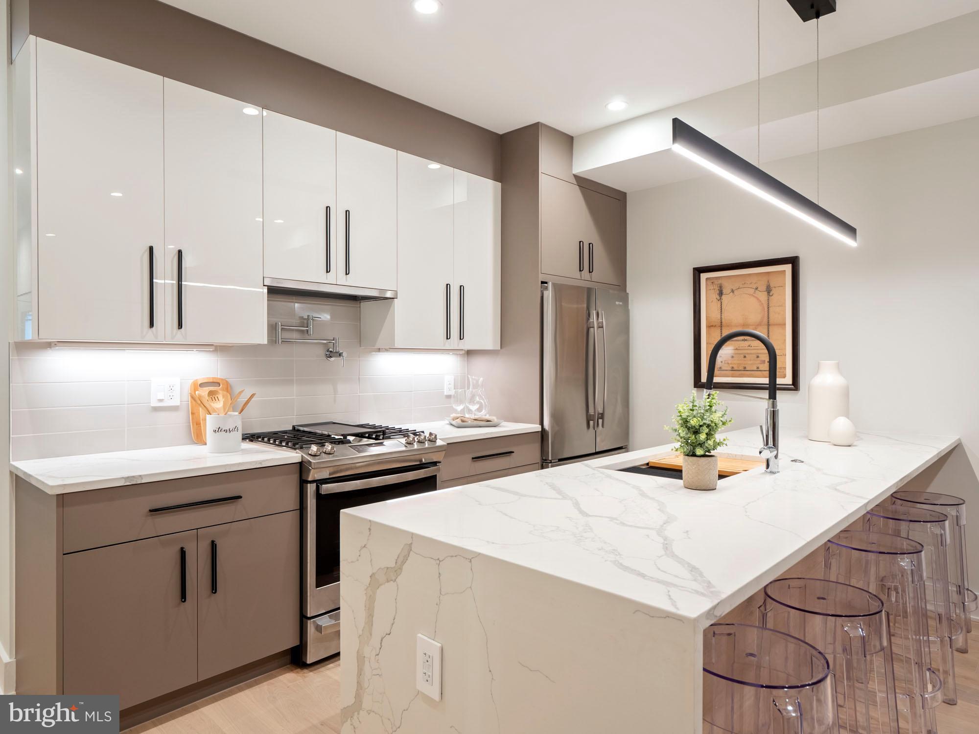 2466 Ontario Road Northwest, Unit T01 Washington, DC 20009 - Photo 5 of 18 Gallery Image 5