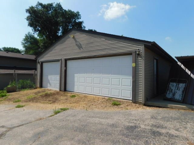 3976 Rotary Road Rockford, IL 61109 - Photo 20 of 34