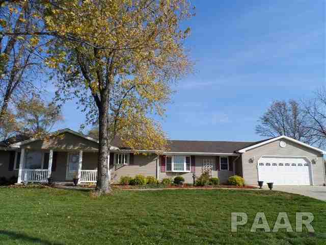 1914 California Road Pekin, IL 61554 - Photo 1 of 21 Gallery Image 1