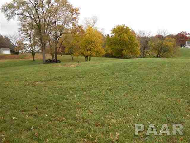 1914 California Road Pekin, IL 61554 - Photo 19 of 21 Gallery Image 19