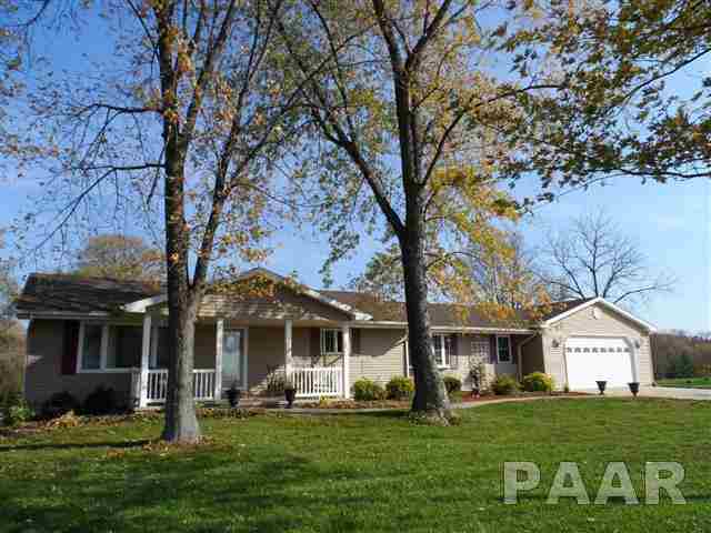 1914 California Road Pekin, IL 61554 - Photo 2 of 21 Gallery Image 2