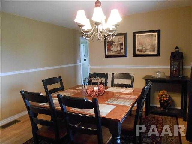1914 California Road Pekin, IL 61554 - Photo 9 of 21 Gallery Image 9